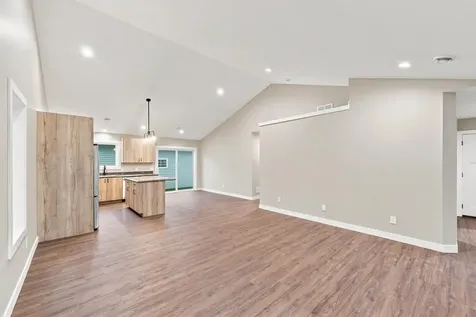 210 S Chestnut Street Belle Plaine MN 56011
