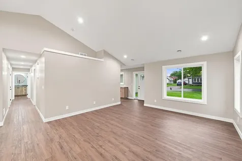 210 S Chestnut Street Belle Plaine MN 56011