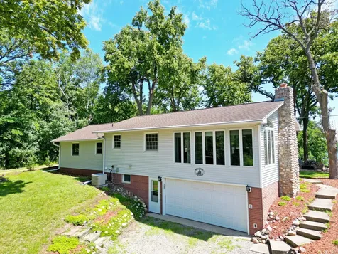 16064 62nd Street NW South Haven MN 55382