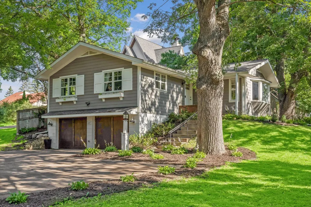 1165 Josephine Road Roseville MN 55113