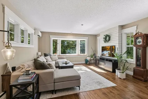 1165 Josephine Road Roseville MN 55113