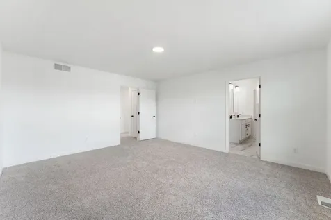 8916 Periwinkle Boulevard Woodbury MN 55129