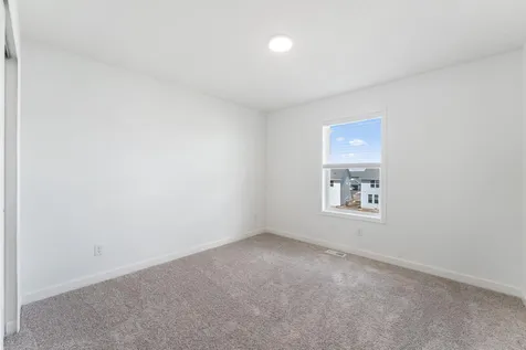 8916 Periwinkle Boulevard Woodbury MN 55129