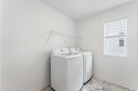8916 Periwinkle Boulevard Woodbury MN 55129