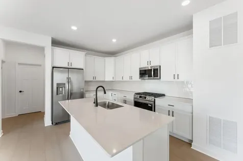 8916 Periwinkle Boulevard Woodbury MN 55129