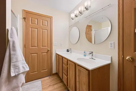 18265 Kerrville Trail Lakeville MN 55044