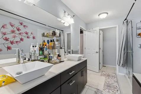 5144 Parker Circle Robbinsdale MN 55422