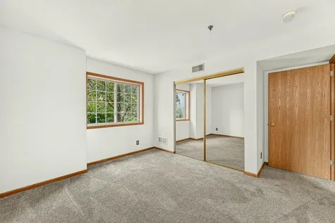 1919 Deerhaven Lane NE Rochester MN 55906