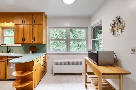987 Chippewa Avenue Mendota Heights MN 55118