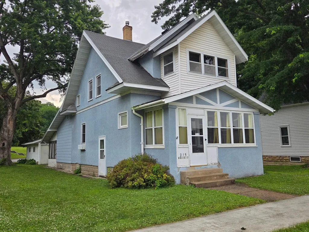 215 W Jessie Street Rushford MN 55971