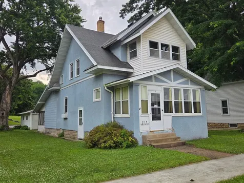 215 W Jessie Street Rushford MN 55971