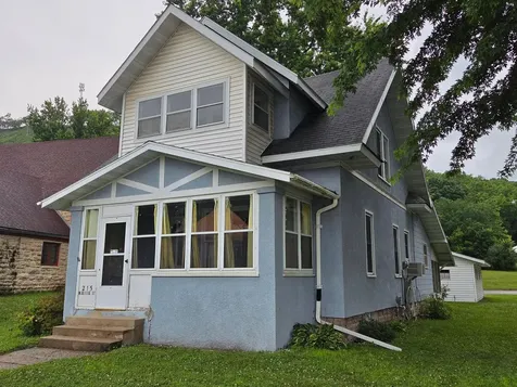 215 W Jessie Street Rushford MN 55971