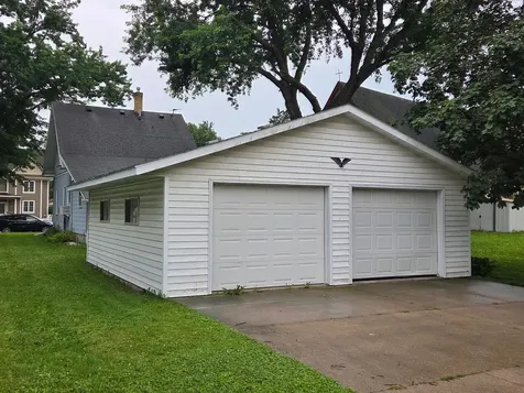215 W Jessie Street Rushford MN 55971