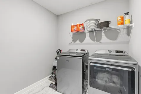 20481 Ginger Court Lakeville MN 55044
