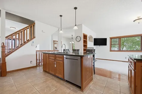 10573 106th Avenue N Hanover MN 55341