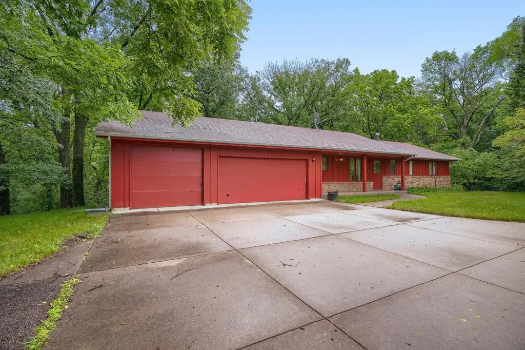 13151 Highway 13 S Savage MN 55378