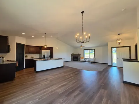 3 Marie Circle Elysian MN 56028
