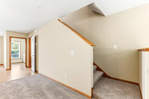 880 Ledgestone Drive Mahtomedi MN 55115