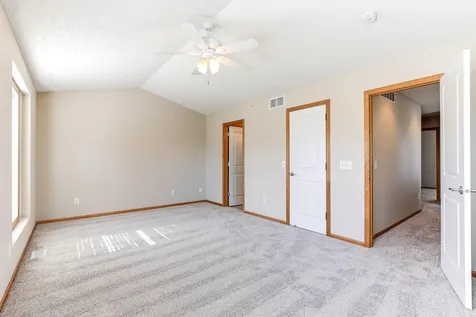 880 Ledgestone Drive Mahtomedi MN 55115