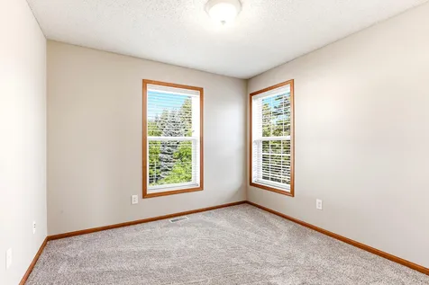 880 Ledgestone Drive Mahtomedi MN 55115