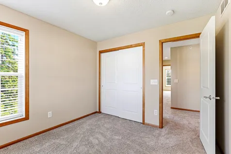 880 Ledgestone Drive Mahtomedi MN 55115