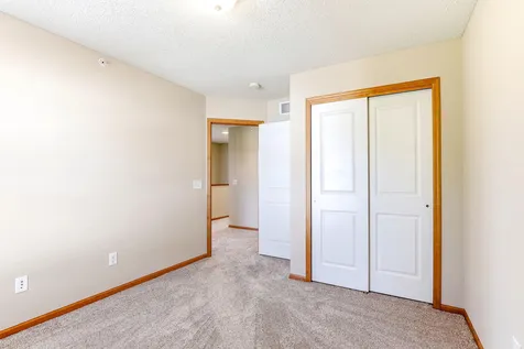 880 Ledgestone Drive Mahtomedi MN 55115