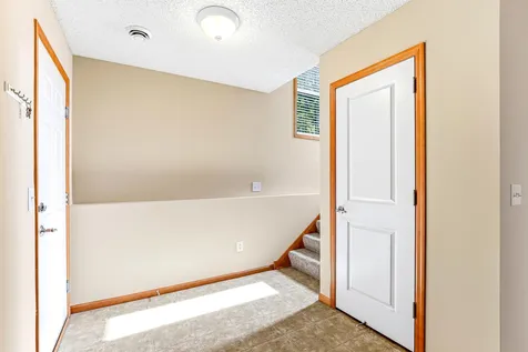 880 Ledgestone Drive Mahtomedi MN 55115