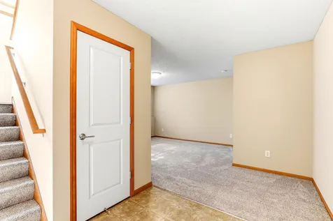 880 Ledgestone Drive Mahtomedi MN 55115
