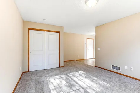 880 Ledgestone Drive Mahtomedi MN 55115