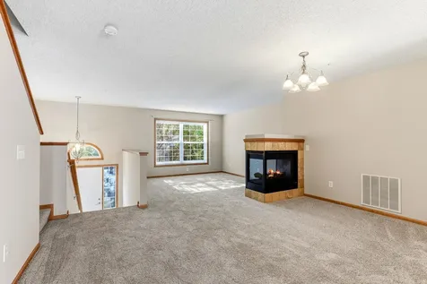 880 Ledgestone Drive Mahtomedi MN 55115