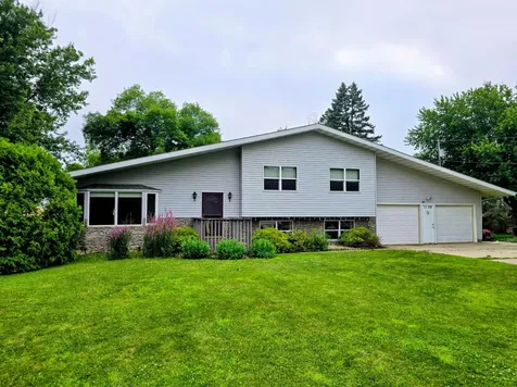 1120 8th Avenue SW Pipestone MN 56164