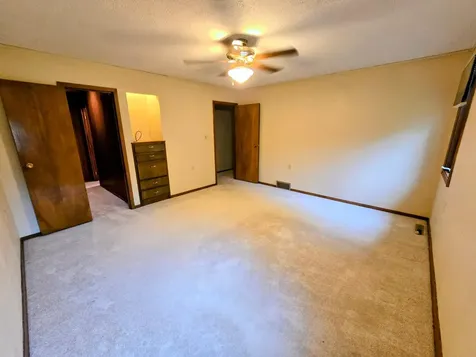 1120 8th Avenue SW Pipestone MN 56164