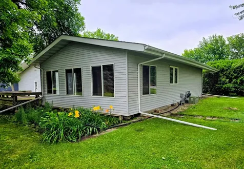 1120 8th Avenue SW Pipestone MN 56164