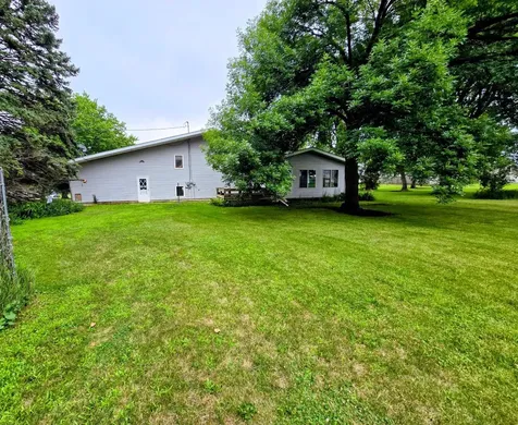 1120 8th Avenue SW Pipestone MN 56164
