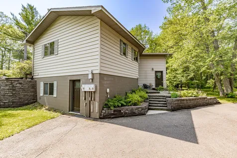 4068 County Road 138 Barnum MN 55707