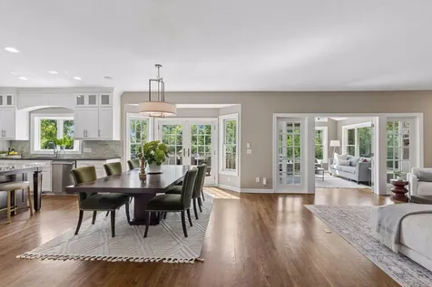 2012 Pine Ridge Drive West Saint Paul MN 55118