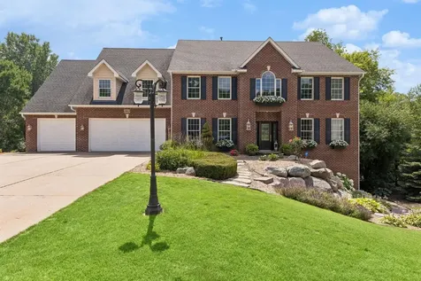 2012 Pine Ridge Drive West Saint Paul MN 55118