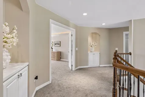2012 Pine Ridge Drive West Saint Paul MN 55118