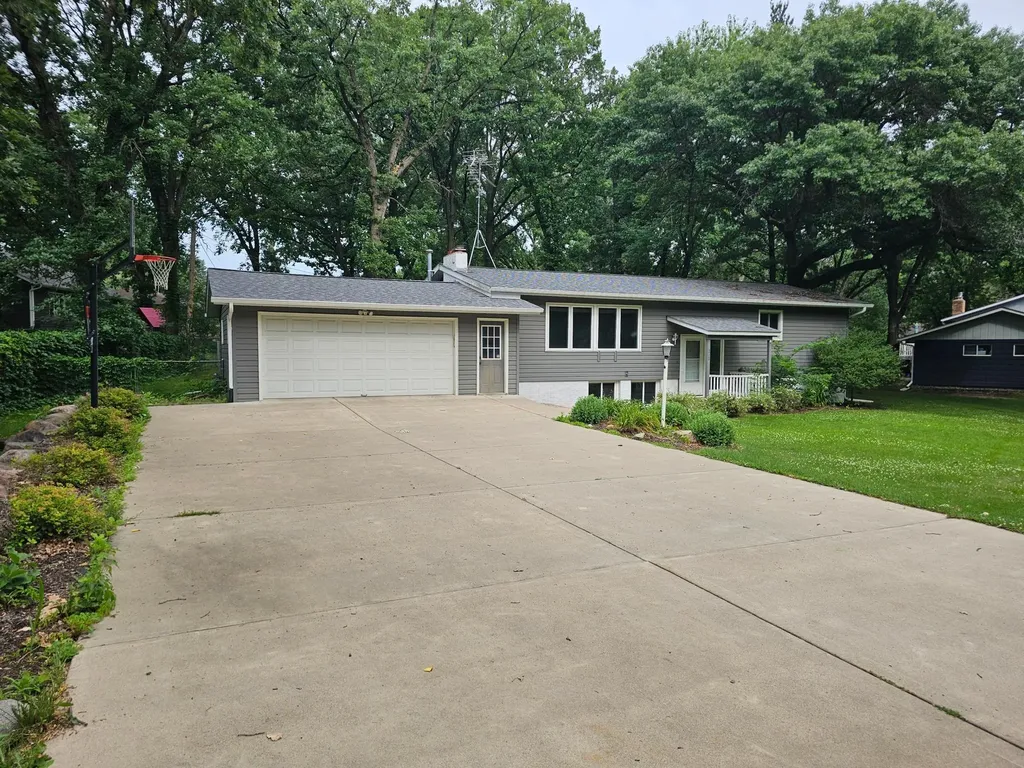 212 8th Avenue N Sartell MN 56377