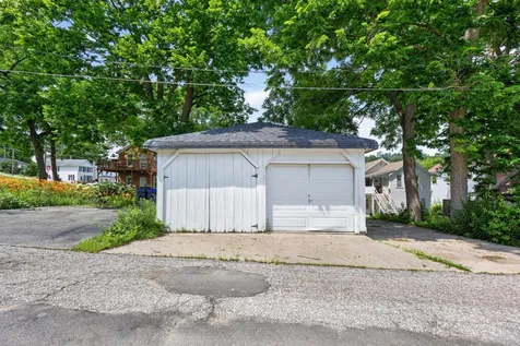 105 Kenilworth Avenue N Lanesboro MN 55949
