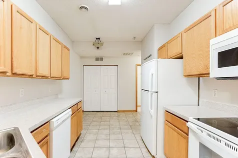 5040 Holly Lane N Plymouth MN 55446