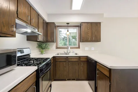 13589 67th Place N Maple Grove MN 55311