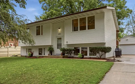 510 16 1/2 Street SE Rochester MN 55904