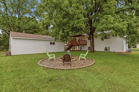 510 16 1/2 Street SE Rochester MN 55904