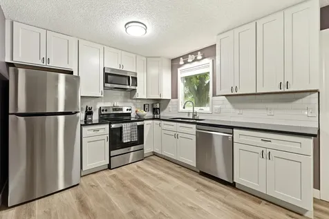 510 16 1/2 Street SE Rochester MN 55904