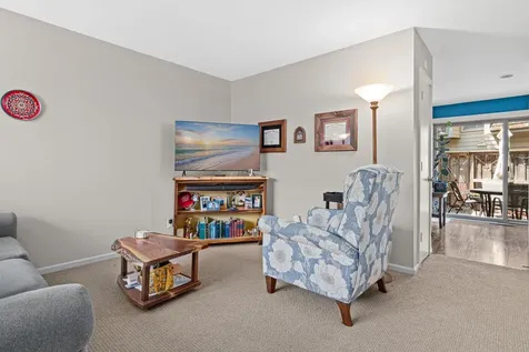 6487 Barrie Road Edina MN 55435
