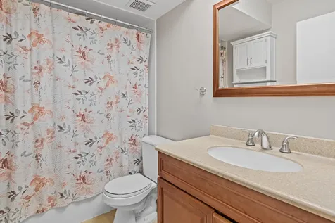 6487 Barrie Road Edina MN 55435