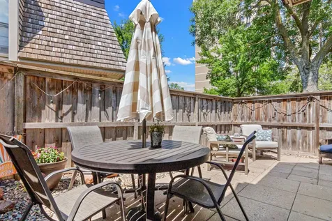 6487 Barrie Road Edina MN 55435
