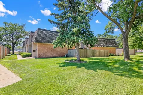 6487 Barrie Road Edina MN 55435