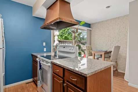 6487 Barrie Road Edina MN 55435